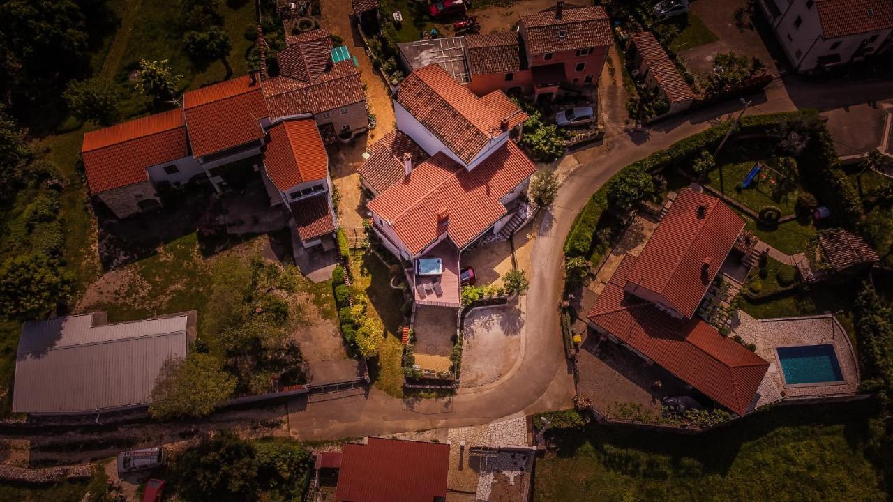 Villa Michelle Karojba Zewnętrze zdjęcie