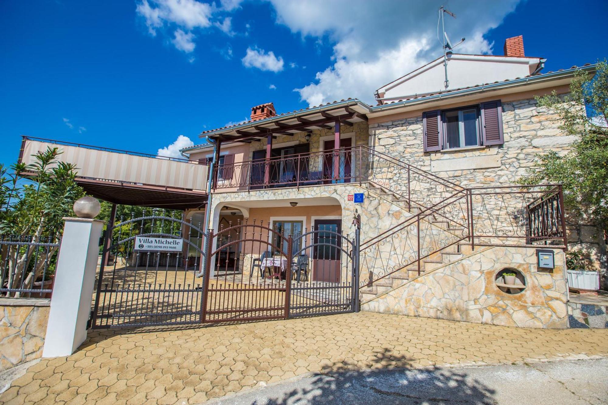 Villa Michelle Karojba Zewnętrze zdjęcie