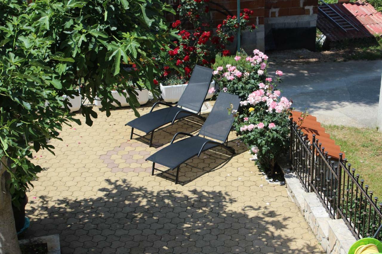 Villa Michelle Karojba Zewnętrze zdjęcie