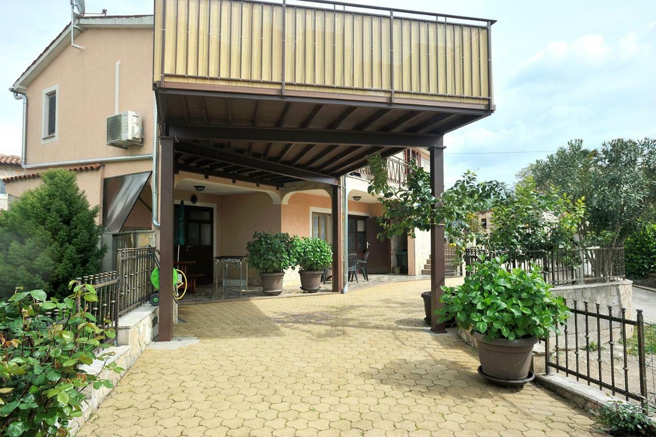 Villa Michelle Karojba Zewnętrze zdjęcie