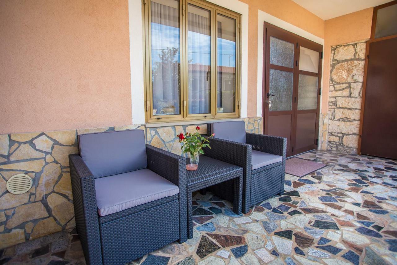 Villa Michelle Karojba Zewnętrze zdjęcie